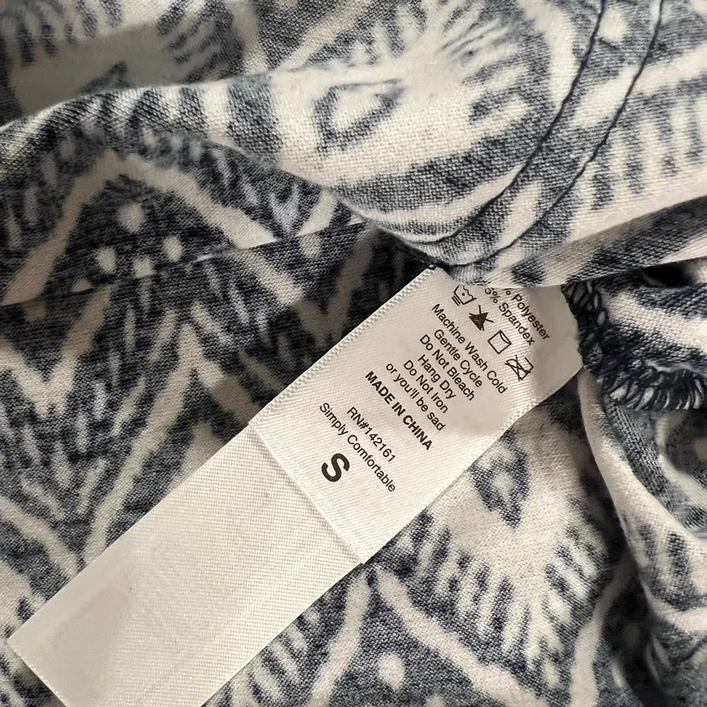 Lula Roe Amber Hoodie Small - Picture 2 of 3